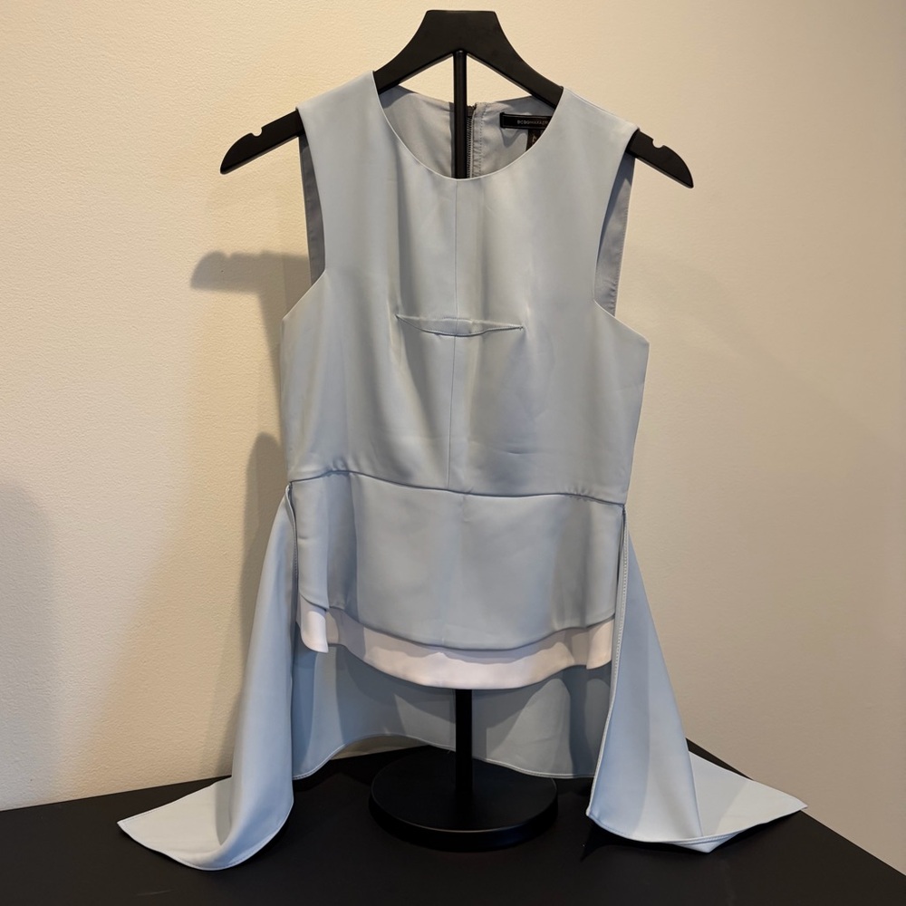 BCBGMaxAzria Light Cream Top